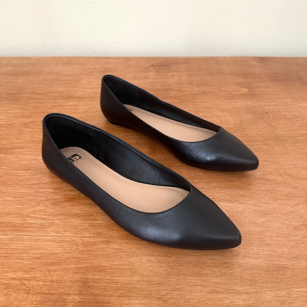 joe’s jeans flats • black leather • sz 9 • $99